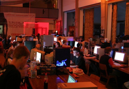 DECAY X - Dieses Album anzeigen DECAY X